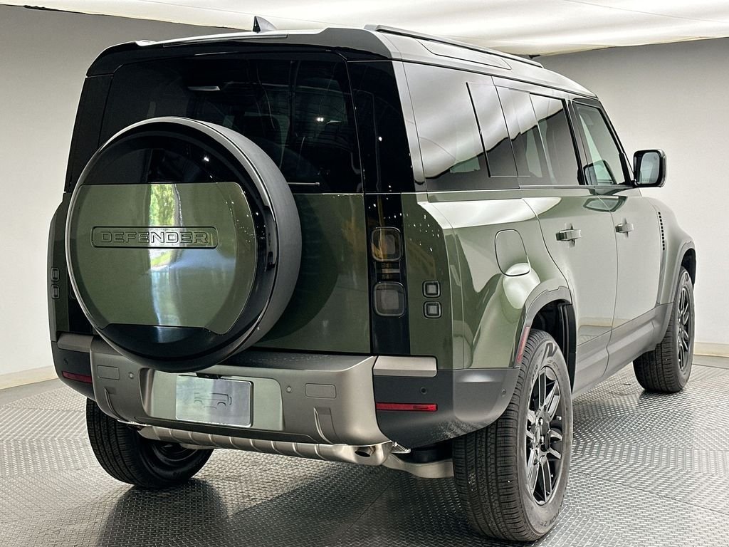 New 2026 Woolstone Green LAND ROVER S image 3