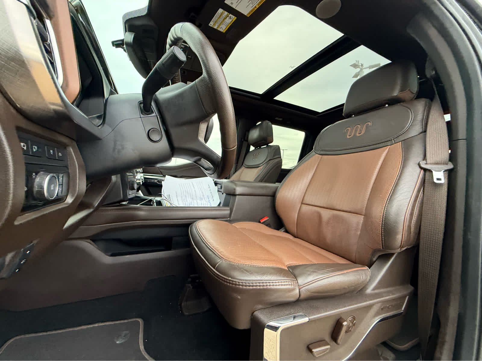 Used 2024 Agate Black/Darkened Bronze Ford King Ranch image 7