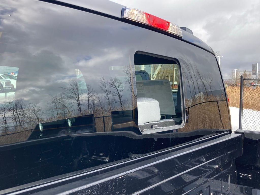 Used 2025 Black Ford XLT image 23