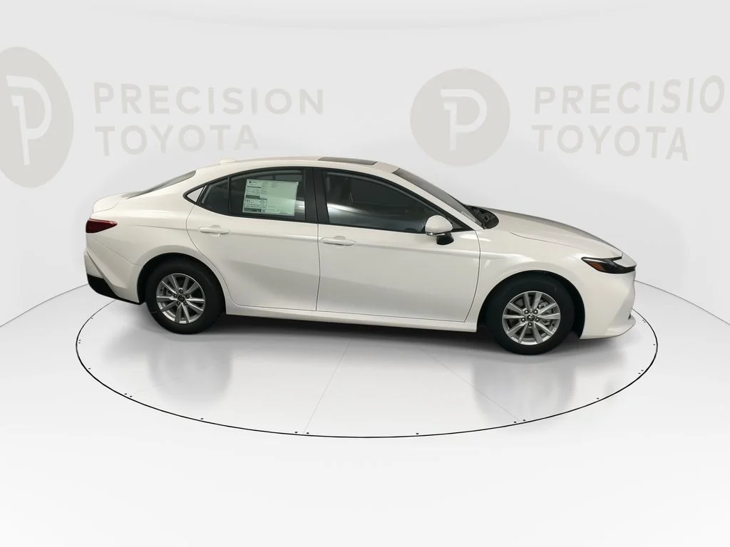 New 2026 Ice Cap Toyota LE image 23
