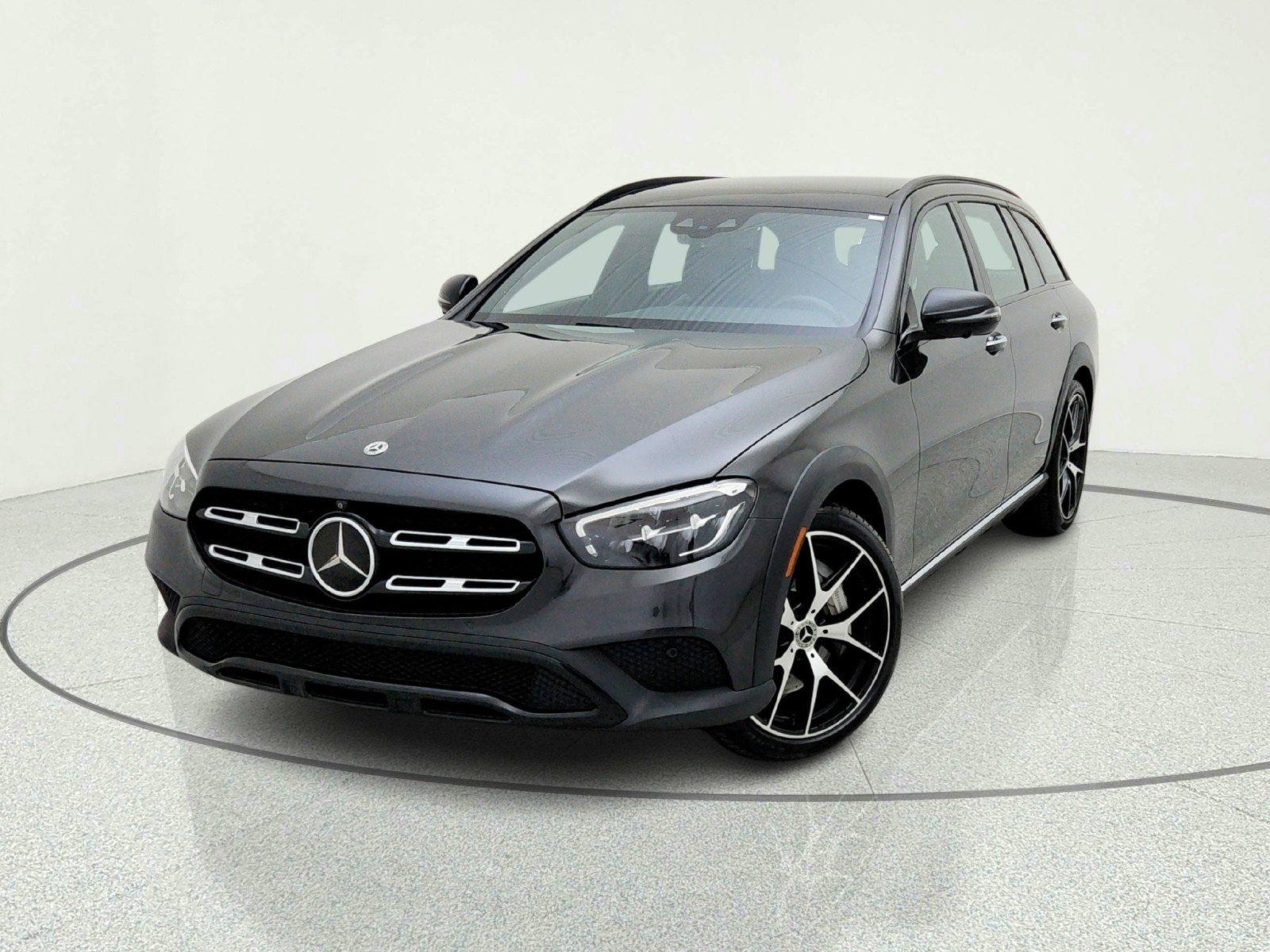 Certified Used 2023 Graphite Grey Metallic Mercedes-Benz E 450 image 2