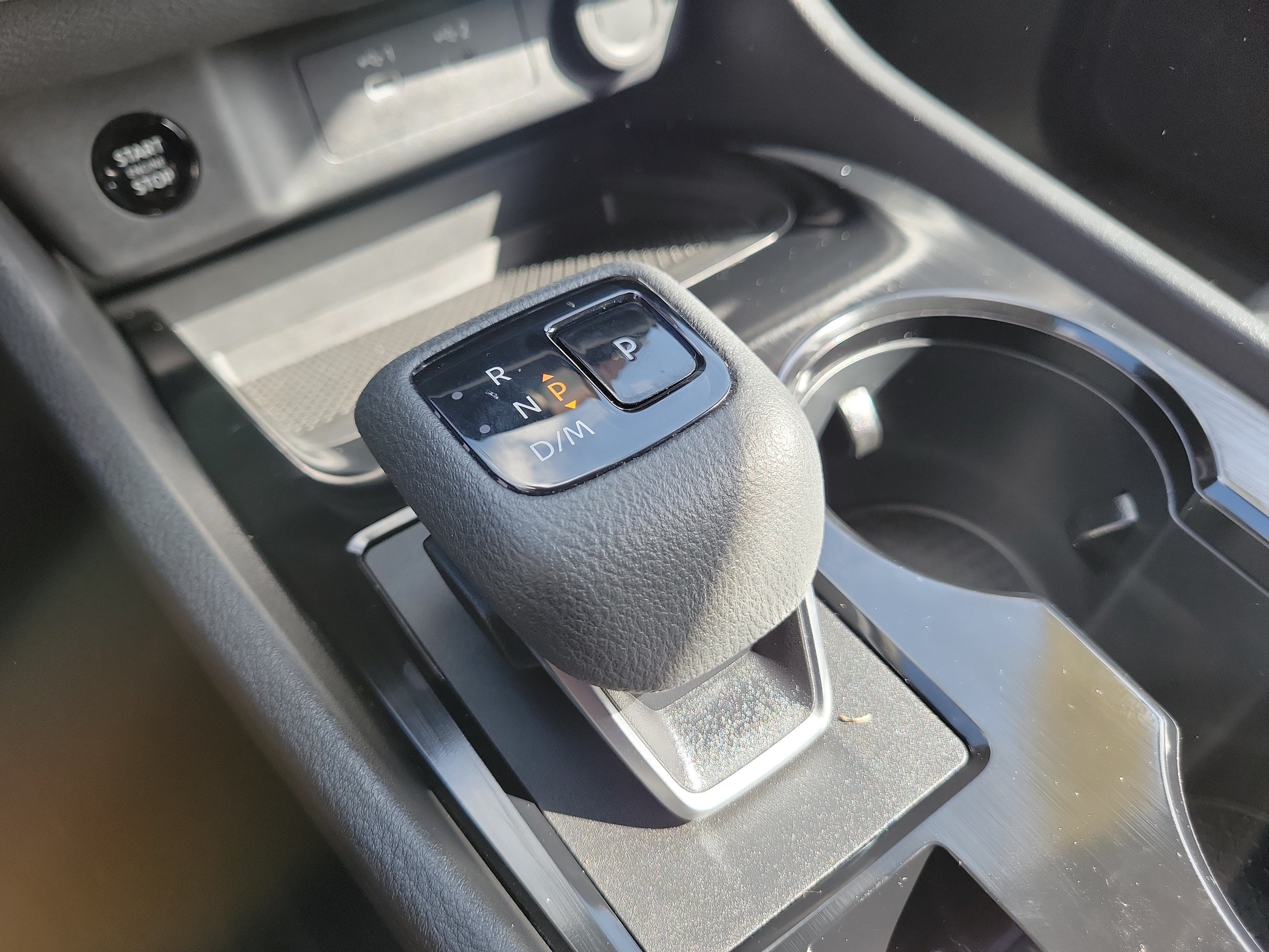 Used 2025 Deep Ocean Blue Pearl Nissan SV image 30