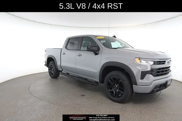 Used 2024 Gray Chevrolet RST image 27