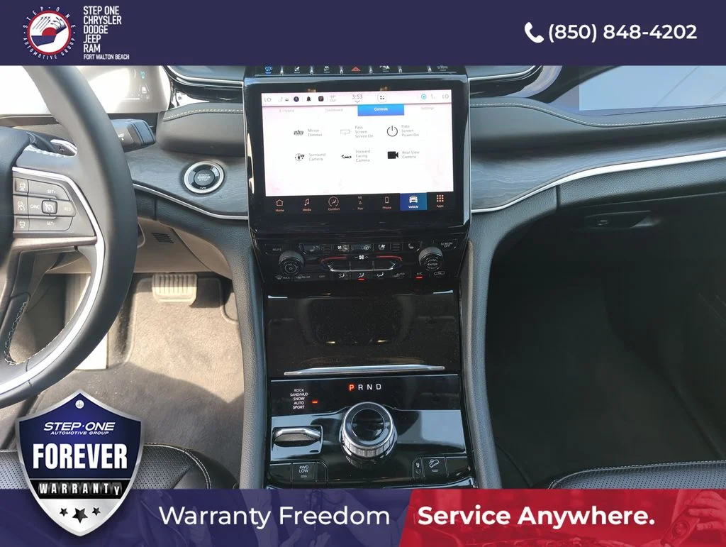 Used 2022 Silver Jeep 4xe image 24