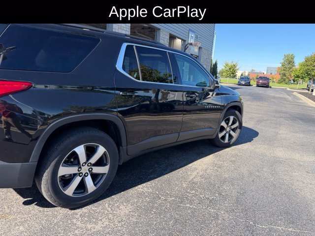 Used 2019 MOSAIC BLACK METALLIC Chevrolet LT Leather image 4