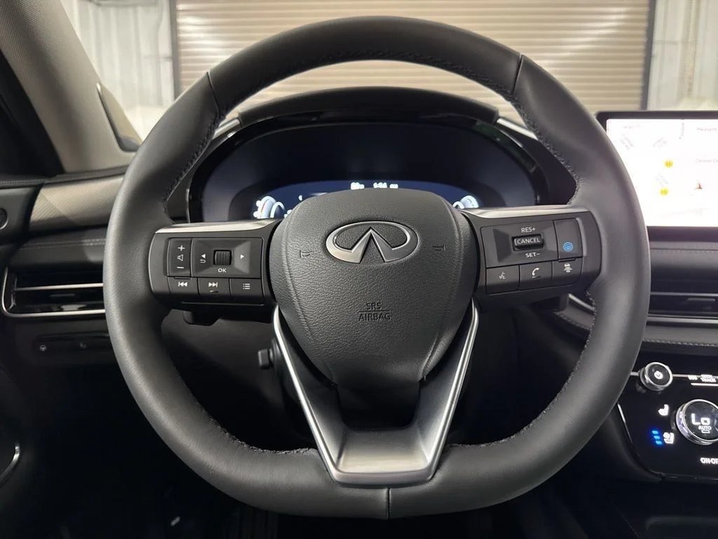 Certified Used 2026 Mineral INFINITI LUXE image 18