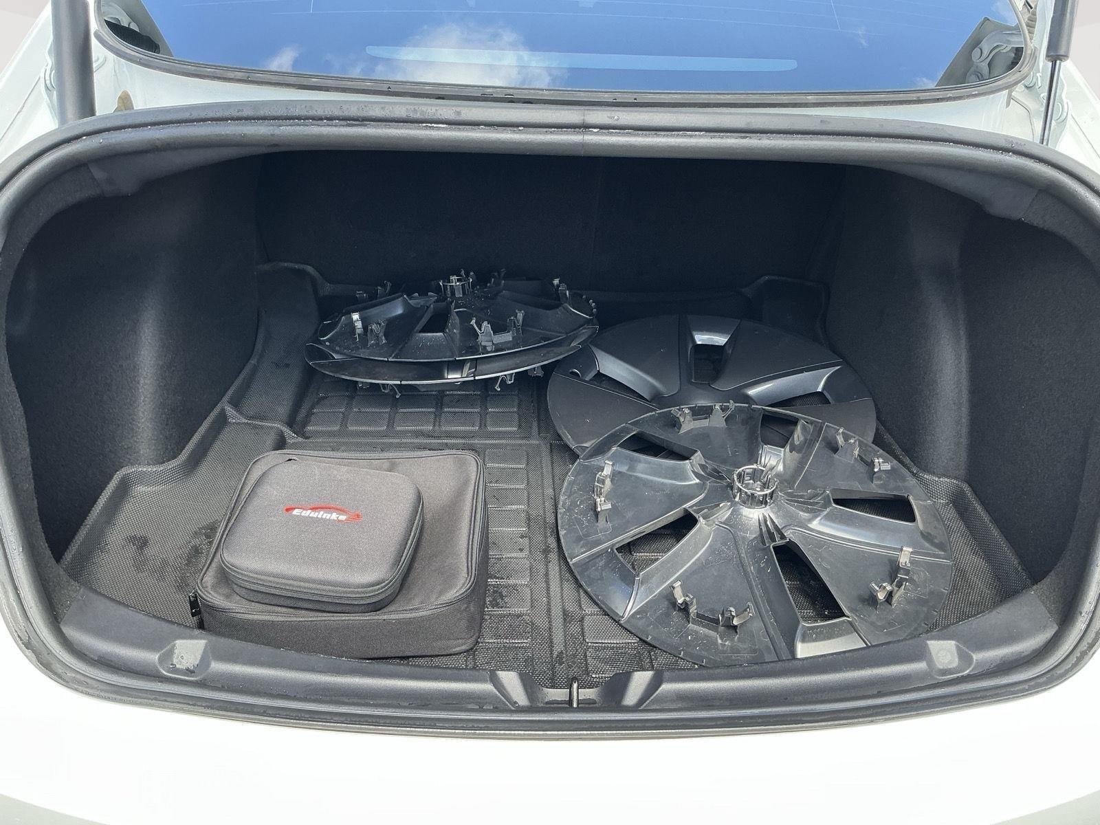 Used 2022  Tesla Long Range image 18