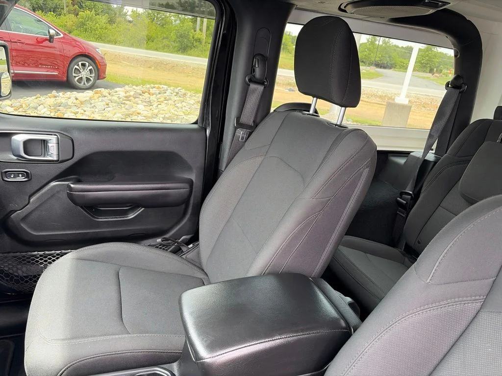 Certified Used 2018 Black Jeep Sport S image 33