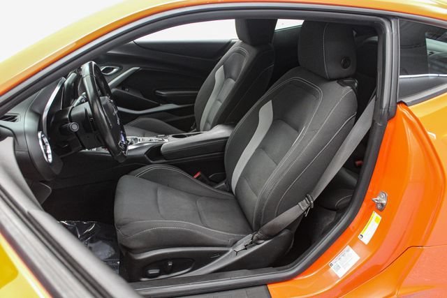 2019 Chevrolet Camaro 1LT - Photo 16