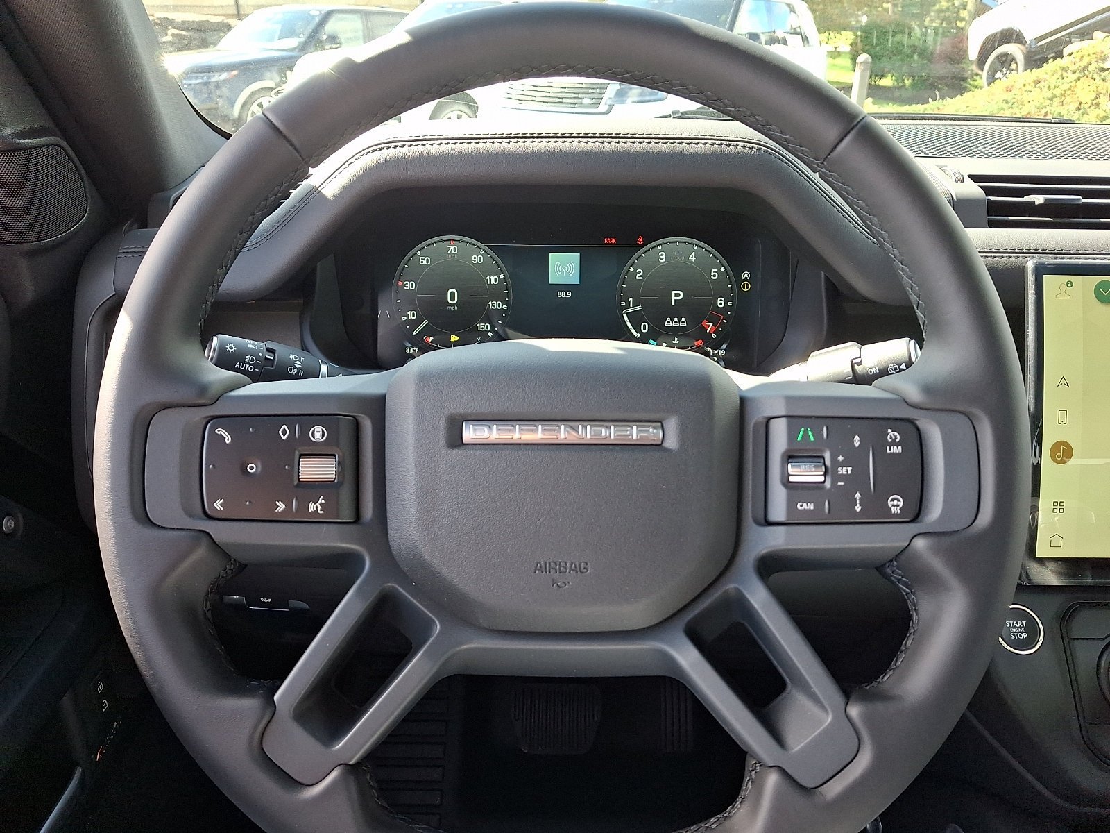 New 2026 Santorini Black LAND ROVER X-Dynamic SE image 14