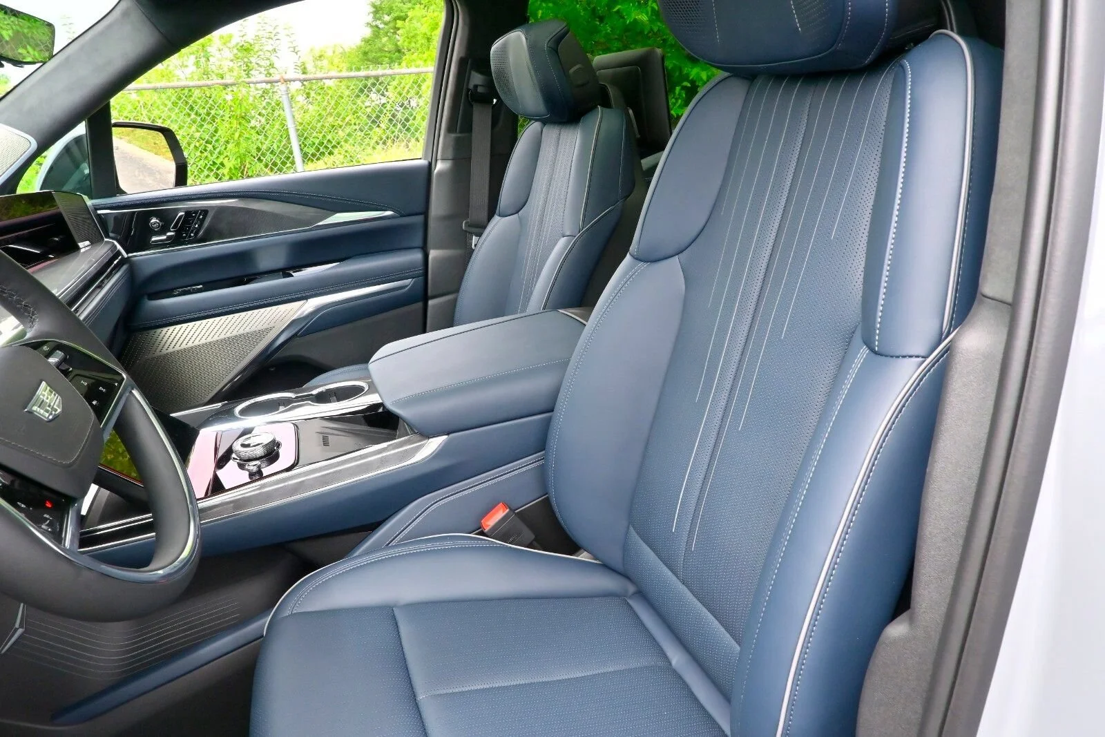 2026 Cadillac Escalade IQL Premium Sport - Photo 32