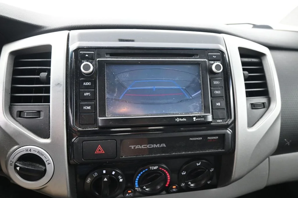 Used 2015 Silver Toyota Base image 15