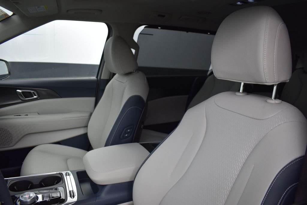 New 2026 Ivory Silver Kia SX Prestige image 9