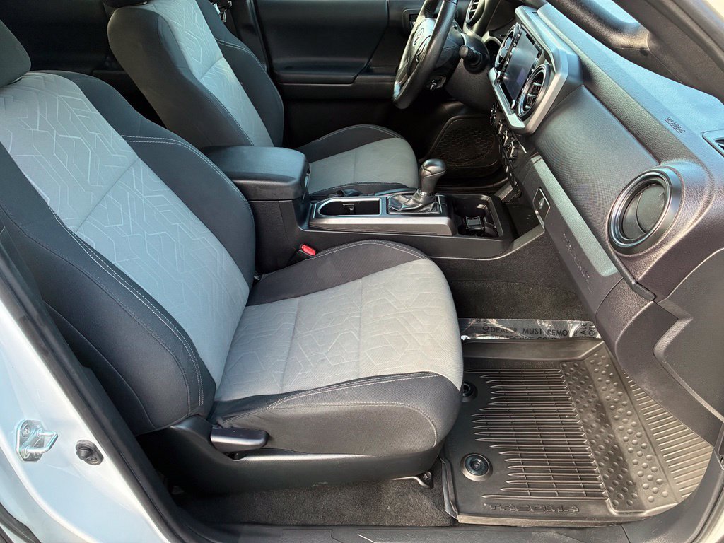 Used 2022 White Toyota TRD Off-Road image 30