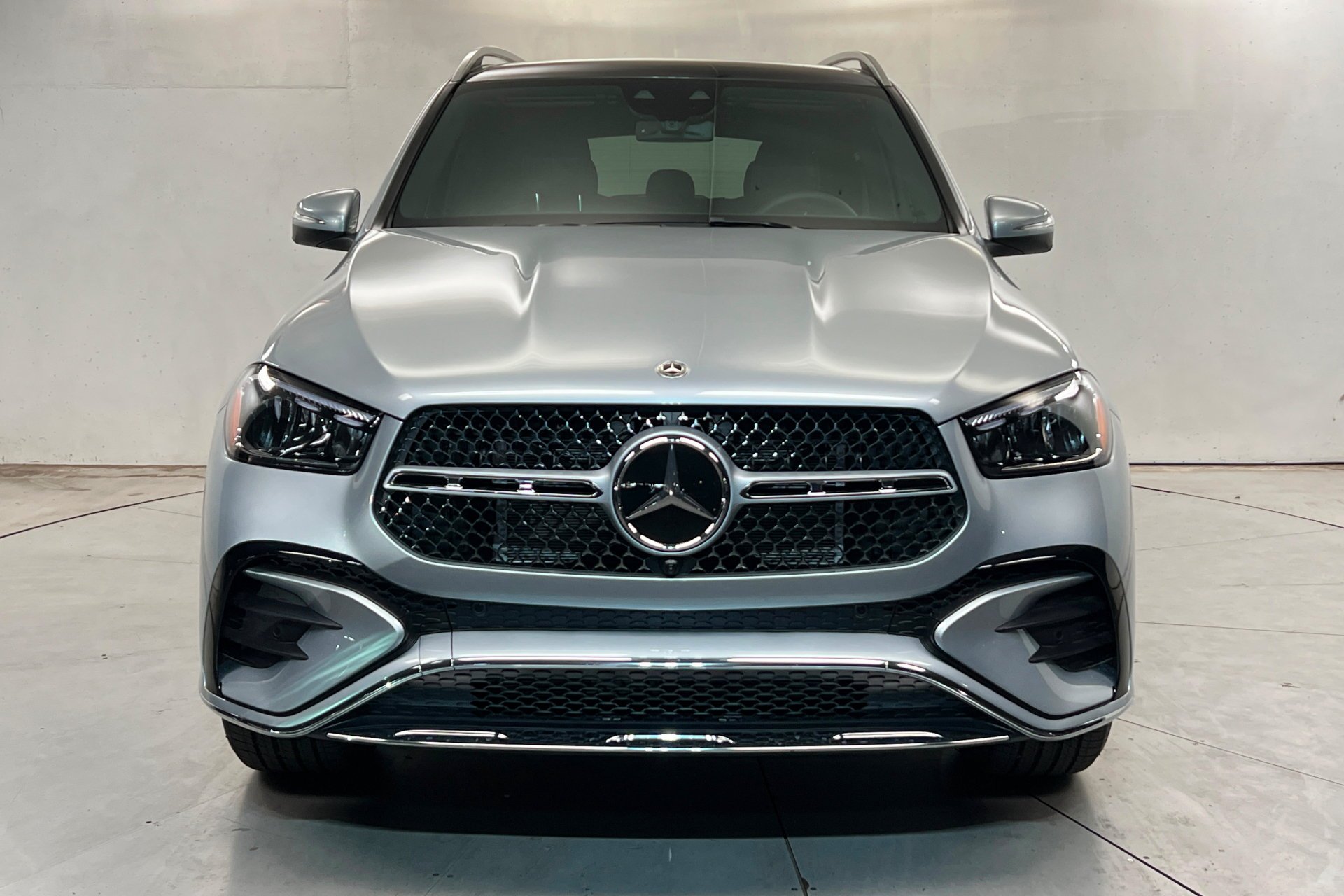 New 2026 Cirrus Silver Metallic Mercedes-Benz GLE 450 image 34