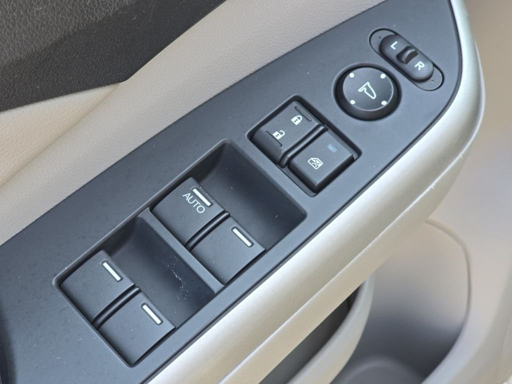 Used 2012 Twilight Blue Metallic Honda EX-L image 23