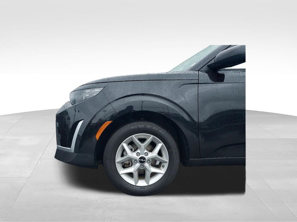 Used 2025 Black Kia LX image 16