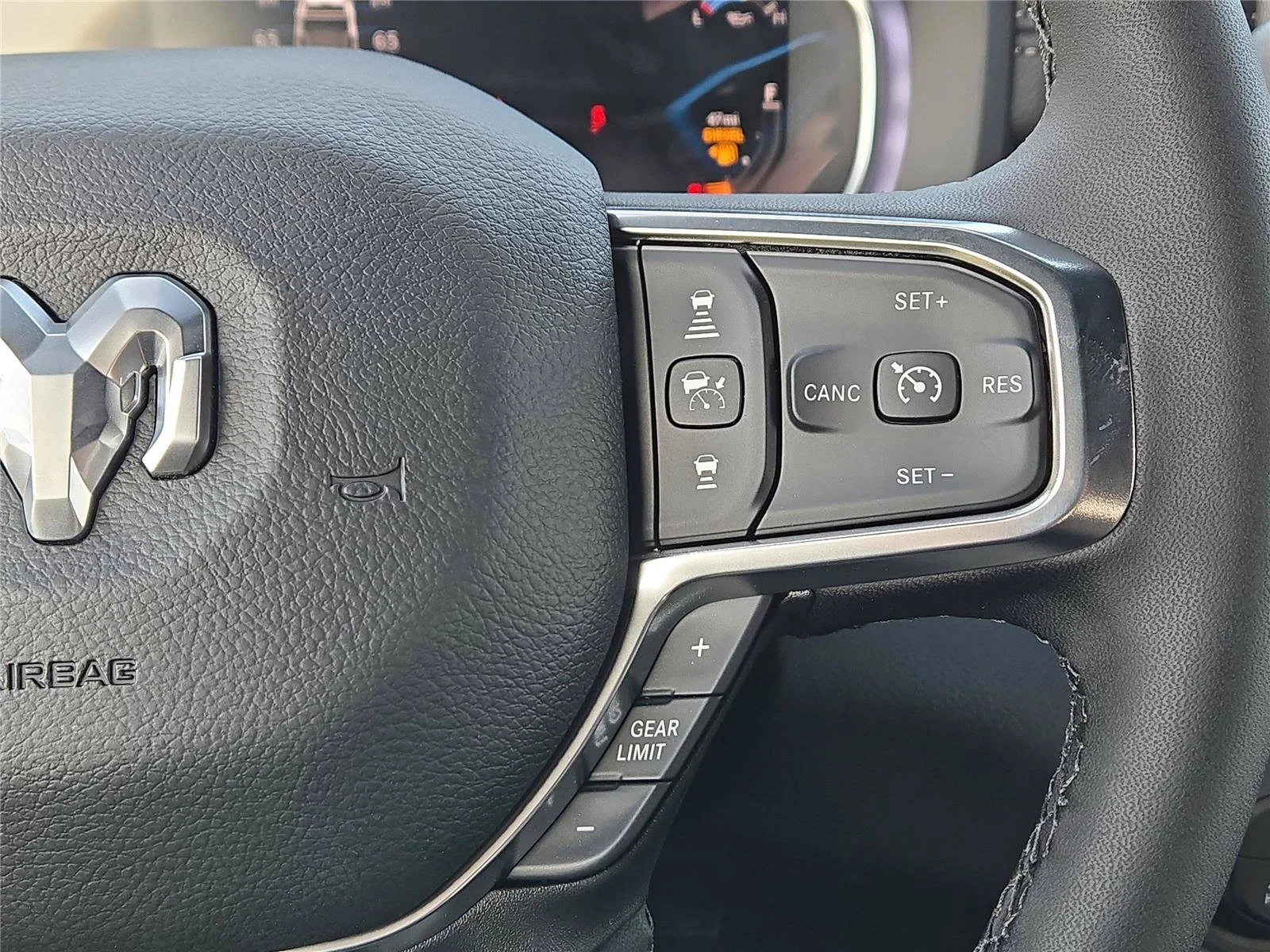 2026 RAM 2500 Laramie - Photo 24