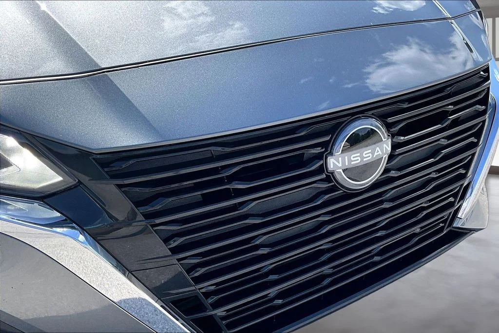 Used 2025 Gray Nissan 2.5 SV image 29