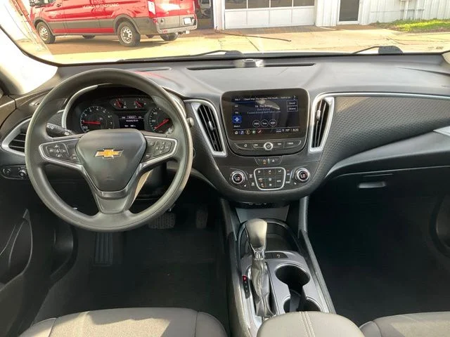 Used 2024 White Chevrolet LT image 4
