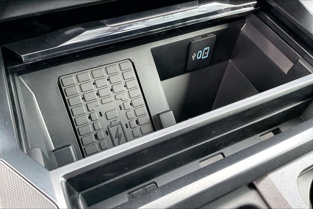 New 2026 Ford Super Duty F-250 Lariat 4D Crew Cab