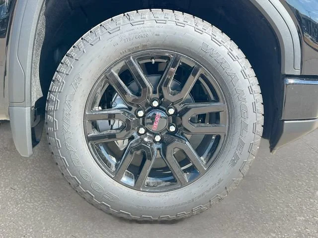 New 2026 Onyx Black GMC Elevation image 19
