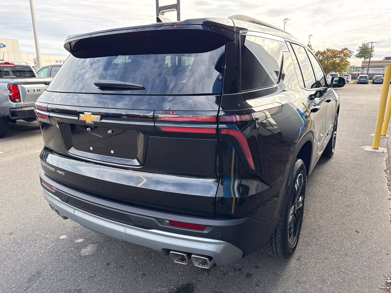 New 2027 Mosaic Black Metallic Chevrolet LT with Sun and Wheel Package image 6