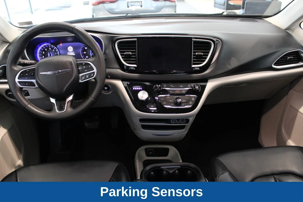 Used 2023 Bright White Clearcoat Chrysler Touring L image 8