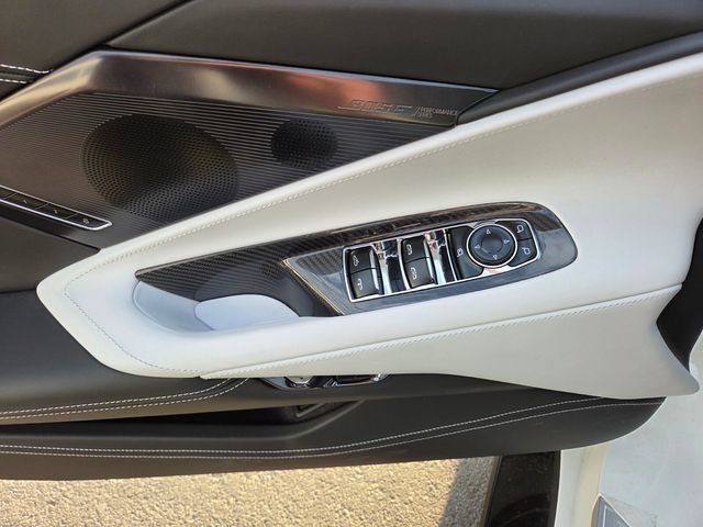 2027 Chevrolet Corvette 3LT - Photo 9