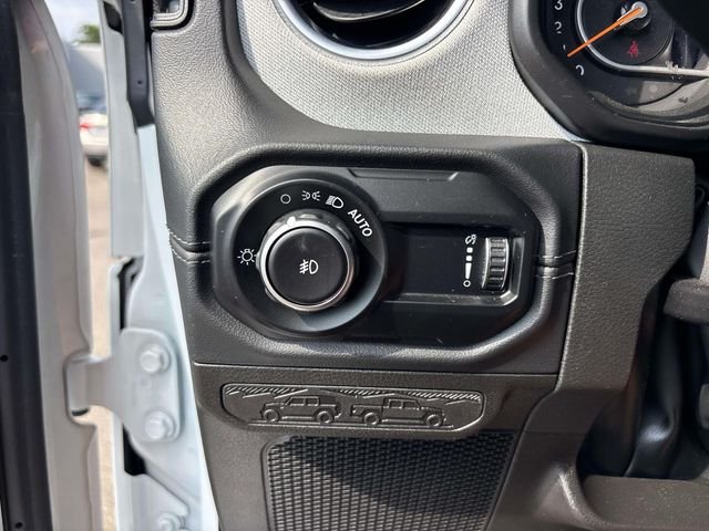 Used 2024 Bright White Clearcoat Jeep Sahara image 23