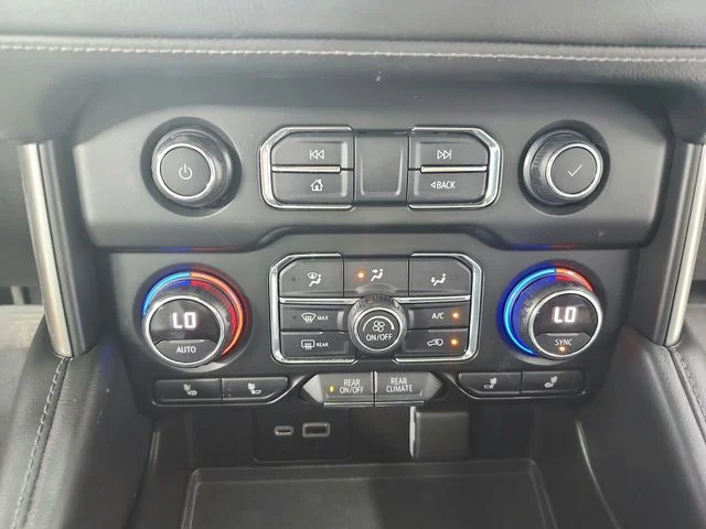 Used 2021 Black Chevrolet LT image 31
