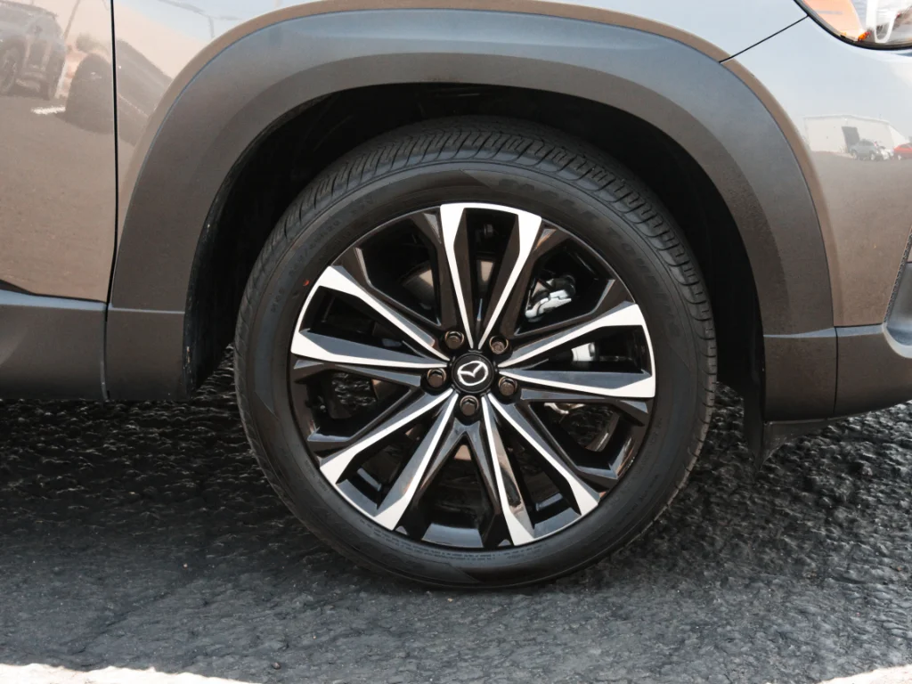 Used 2025 Machine Gray Metallic Mazda Premium Plus image 4