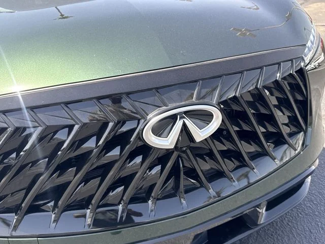 New 2027 Black INFINITI AUTOGRAPH image 32