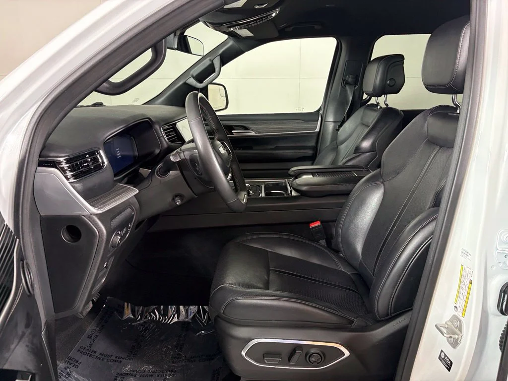Used 2024 White Jeep Series II image 15