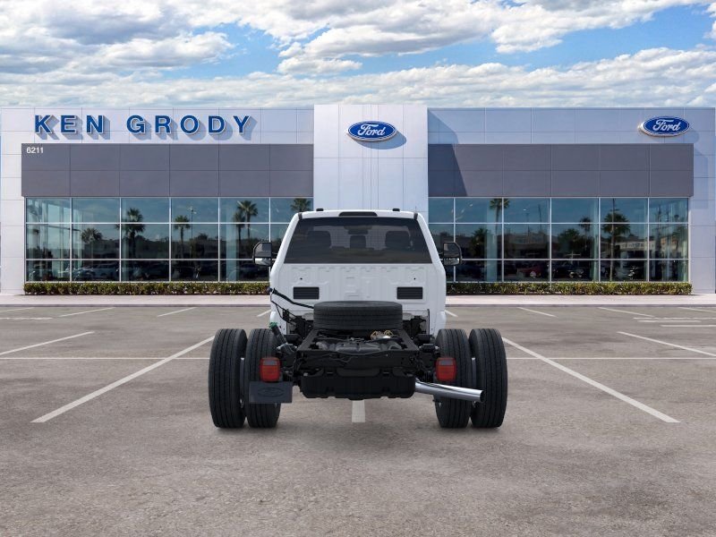 New 2026 Oxford White Ford XL image 5