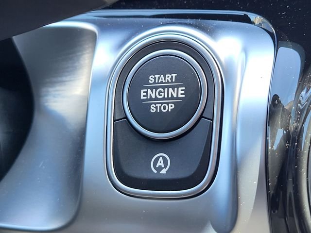 New 2026 Polar White Mercedes-Benz GLB 250 image 21