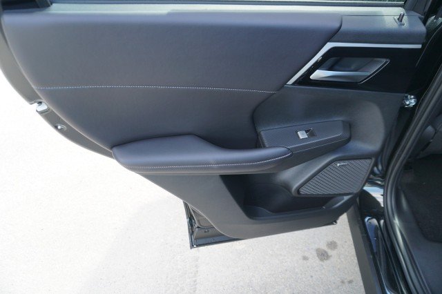 2025 Mitsubishi Outlander SE - Photo 20