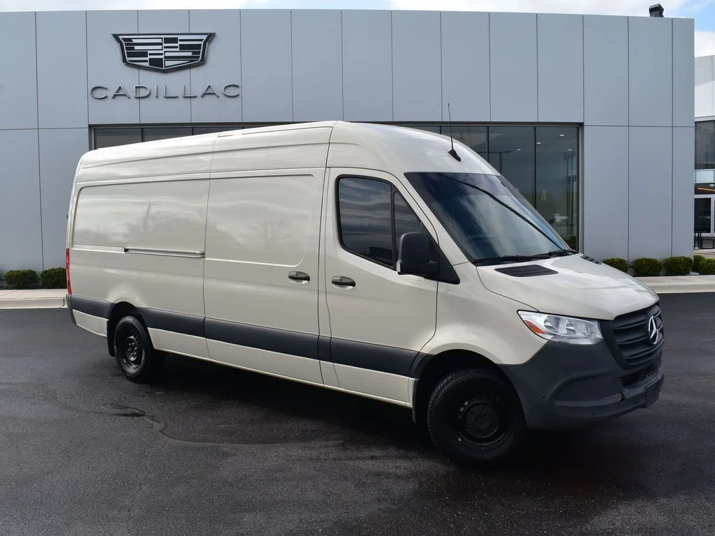 Used 2024 Gray Mercedes-Benz Cargo 170 WB image 1