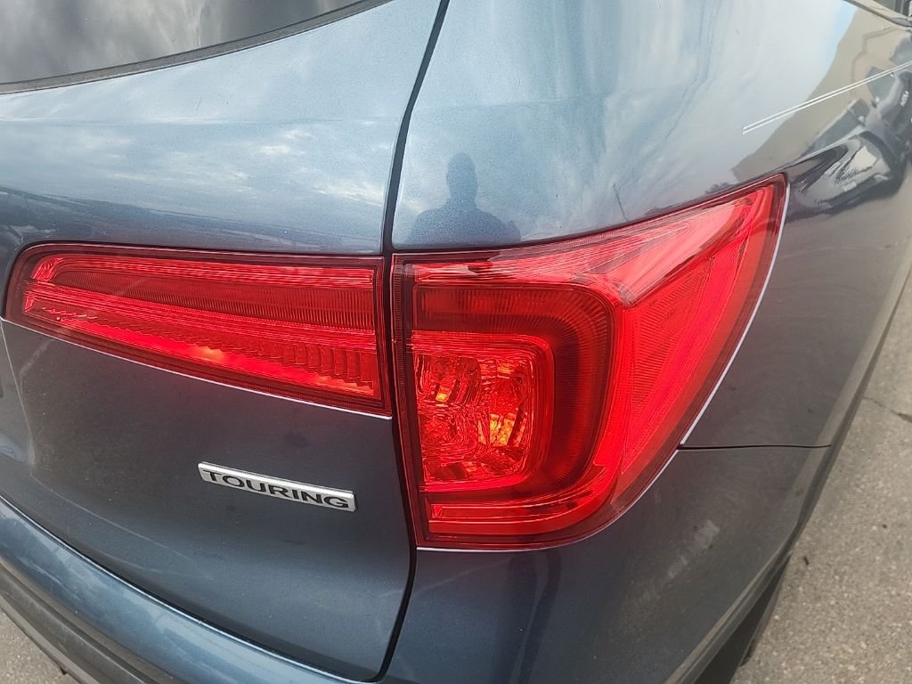 Used 2017 Blue Honda Touring image 14