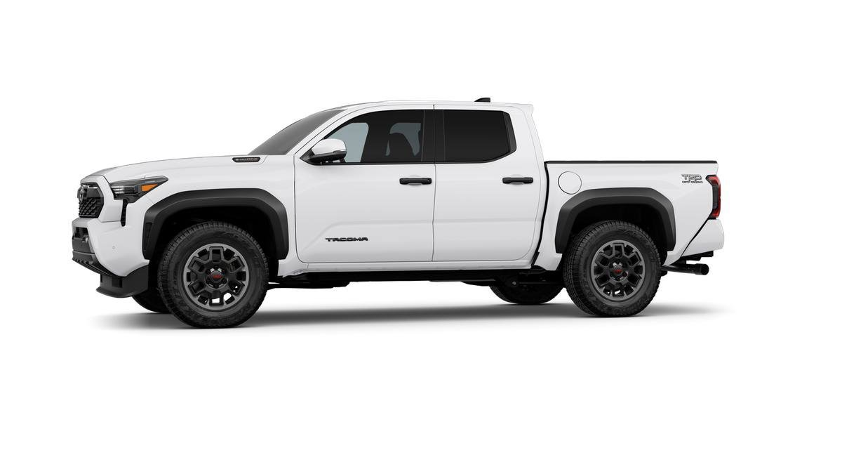 Used 2025 White Toyota  image 35