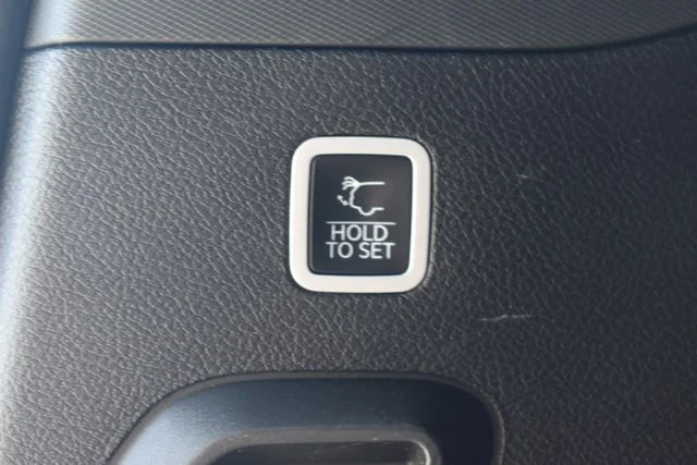 Used 2024 Black Jeep Series II image 21