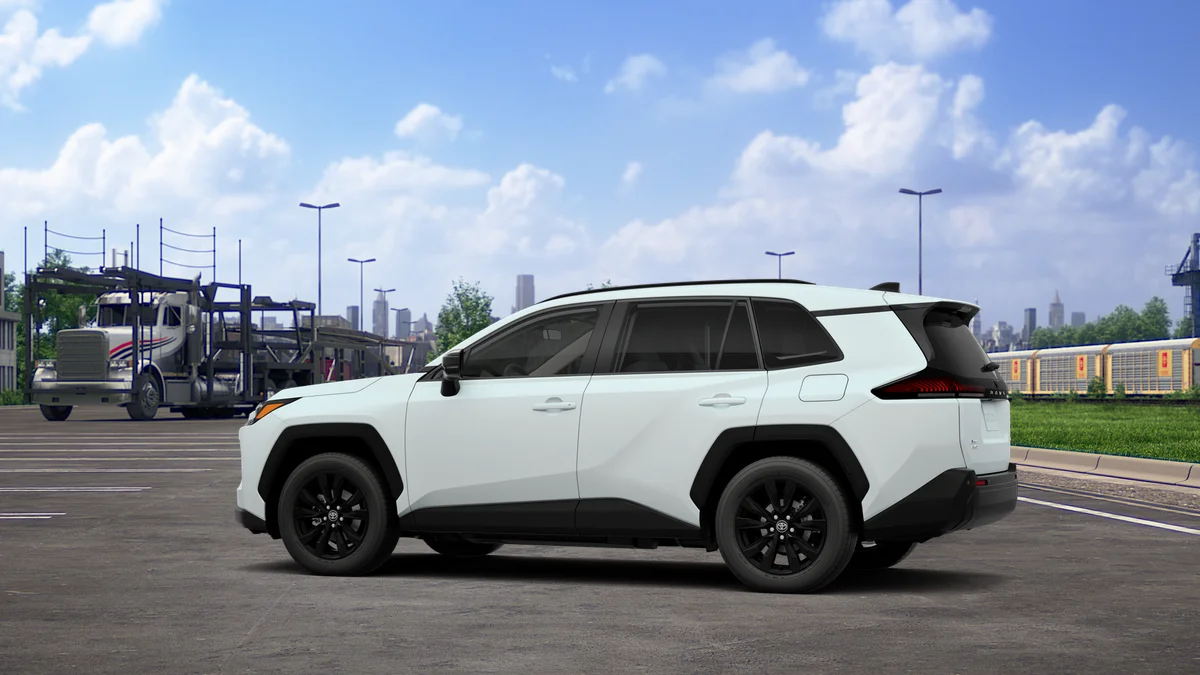 New 2026 Wind Chill Pearl Toyota XLE Premium image 5