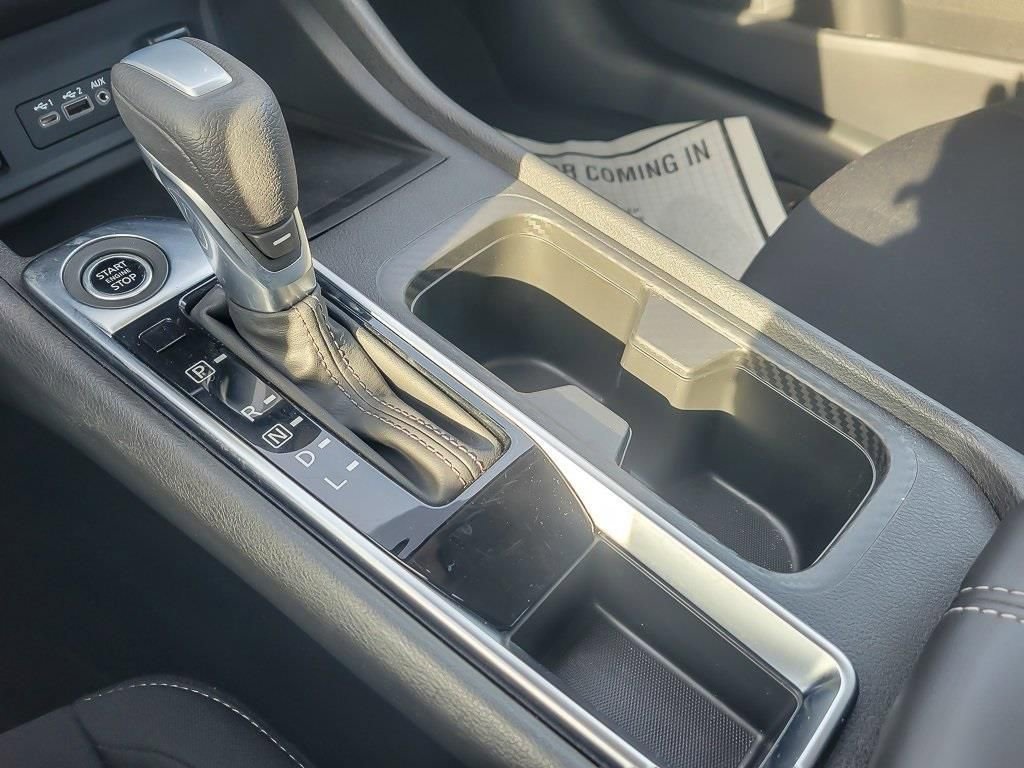 2025 NISSAN SENTRA - Image 13