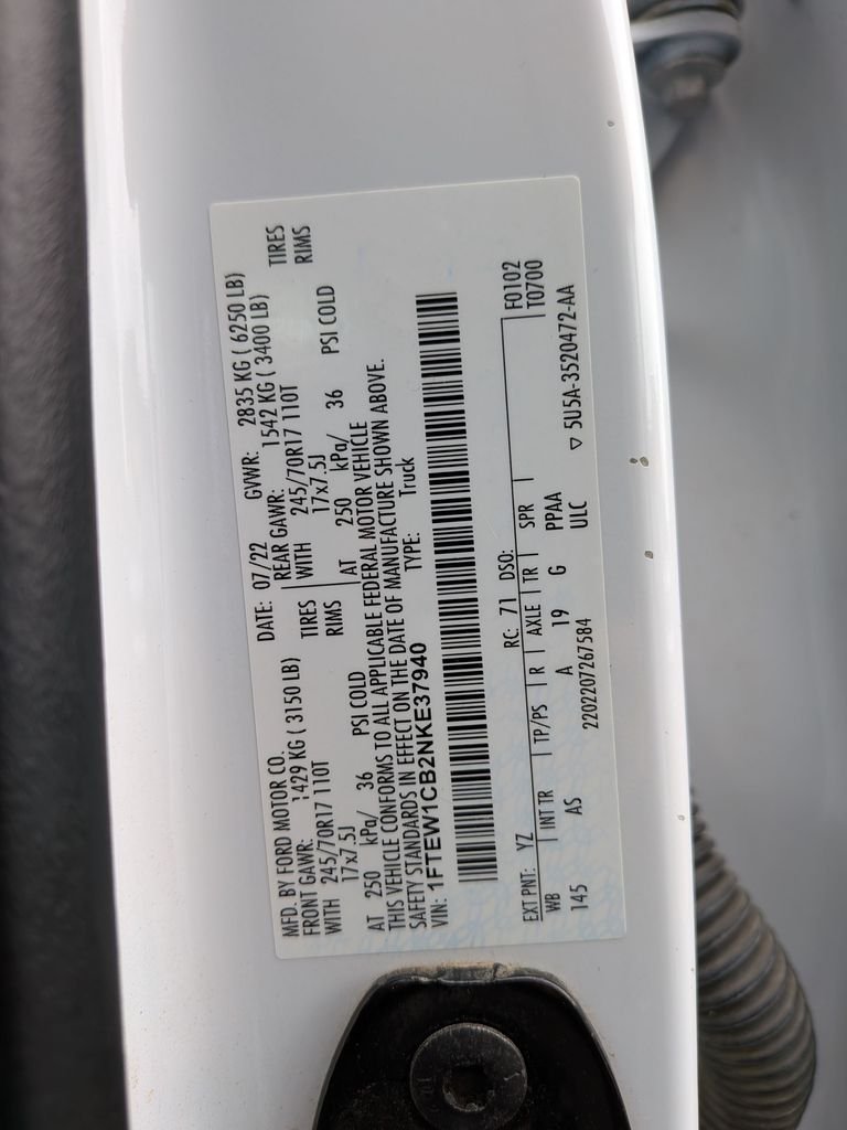 Used 2022 White Ford XL image 34