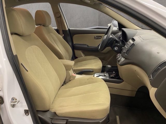 Used 2010 White Hyundai GLS image 18
