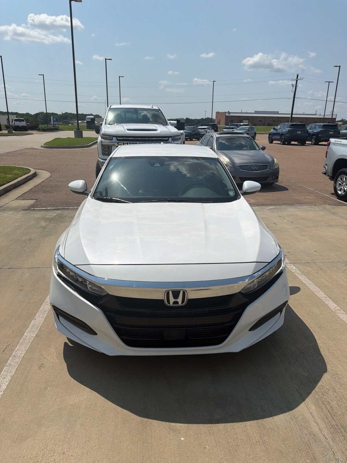 Used 2018 Honda Accord LX with VIN 1HGCV1F17JA212914 for sale in Madison, MS