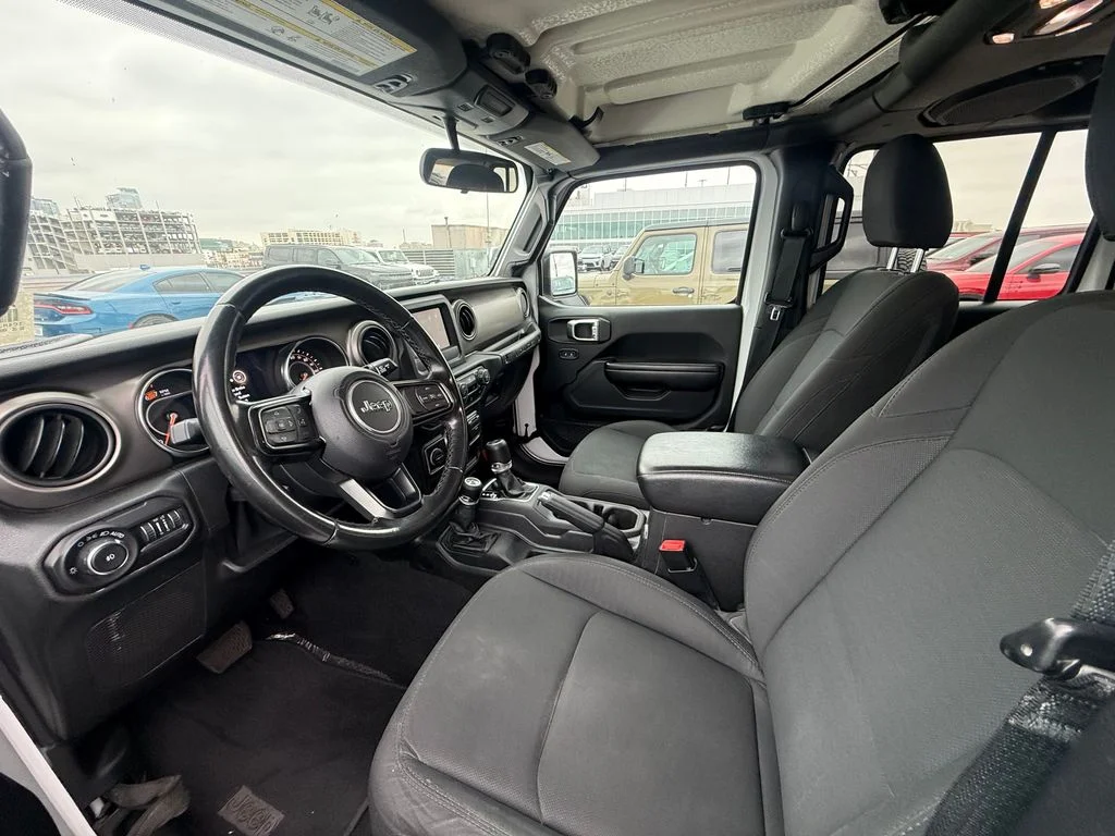 Used 2020 White Jeep Unlimited Sport S image 5