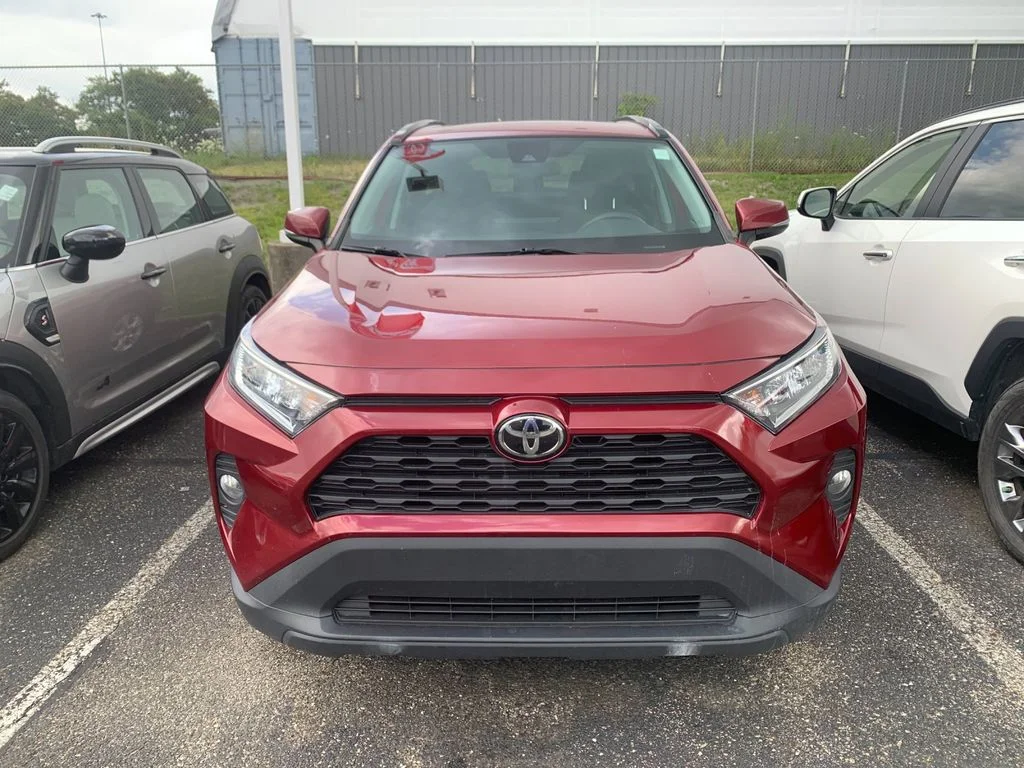 Used 2019 Red Toyota XLE image 6