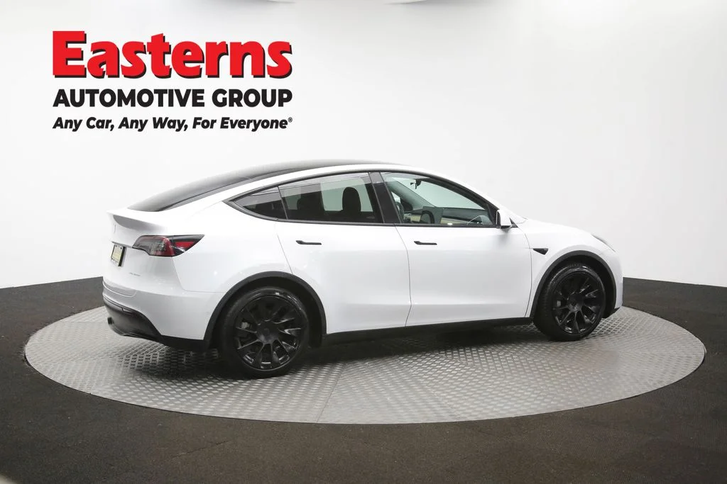 Used 2022 White Tesla Long Range image 36
