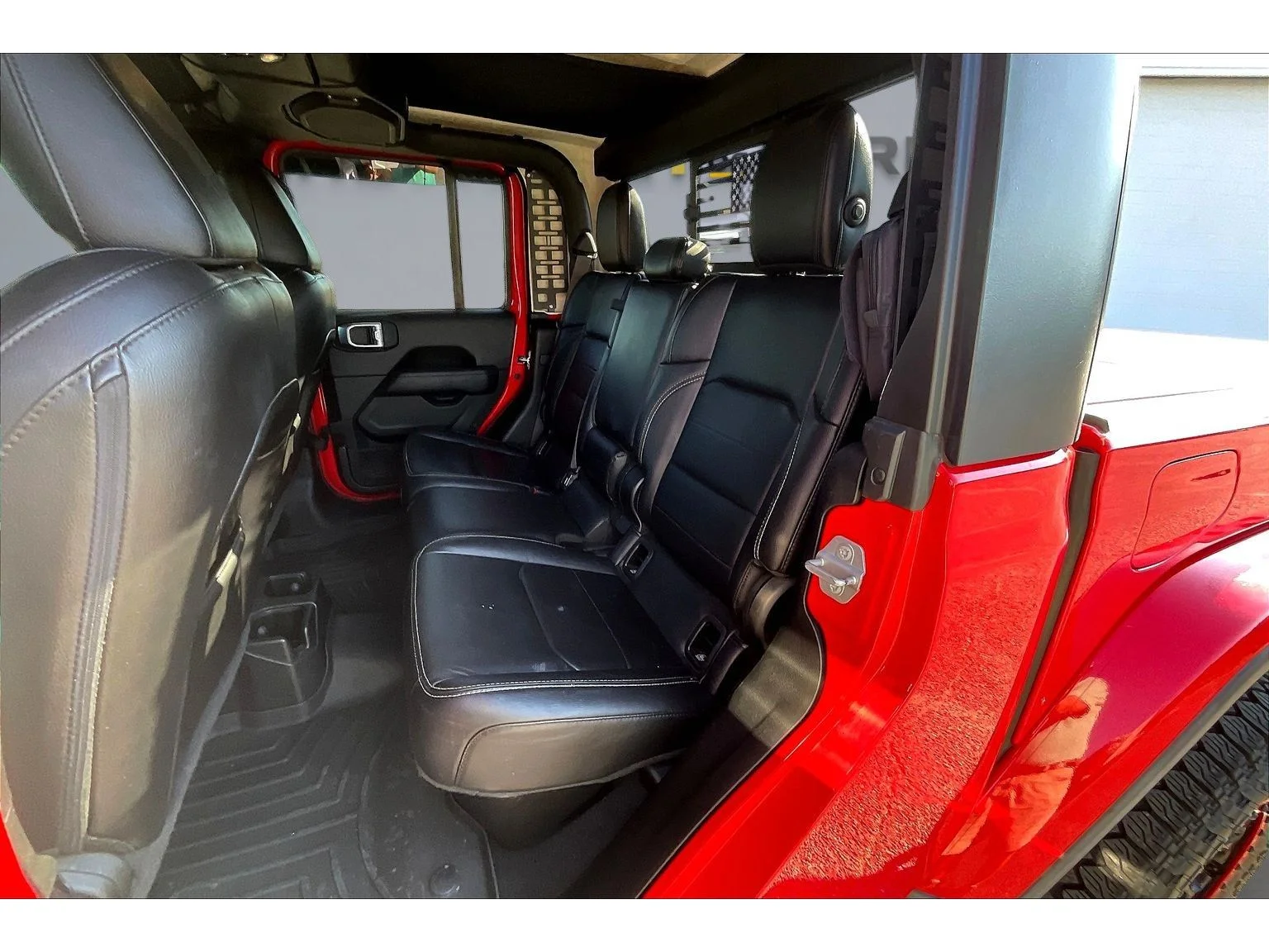 Used 2020 Red Jeep Overland image 18